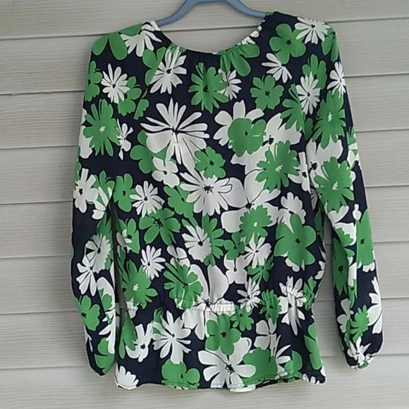 Charter Club Top with a Gold Bar in the front of shirt and Elastic Waist - Picture 7 of 7